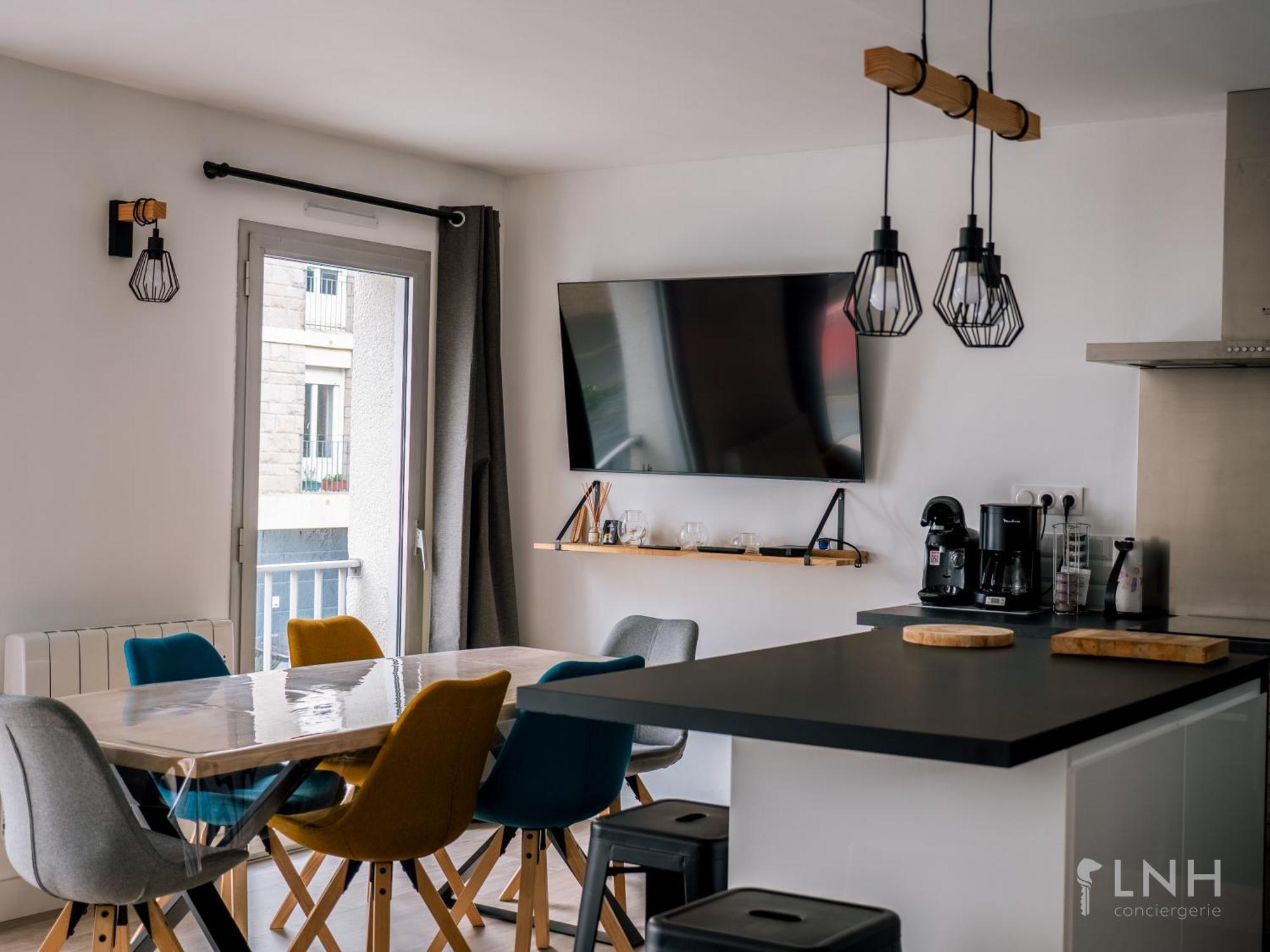 L'Appartement De Jeanne Кимпер Екстериор снимка